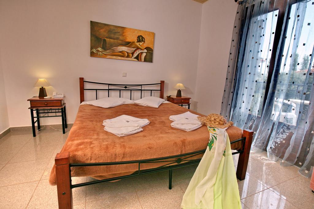 Hotel Pela Skala Kallonis Extérieur photo