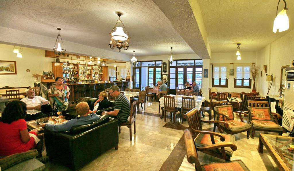 Hotel Pela Skala Kallonis Extérieur photo