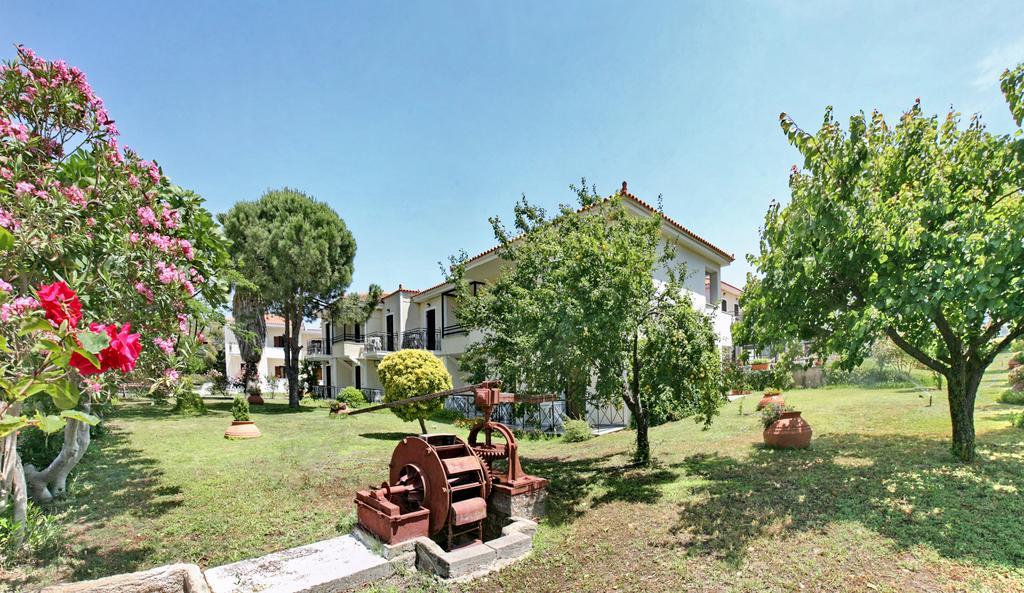 Hotel Pela Skala Kallonis Extérieur photo